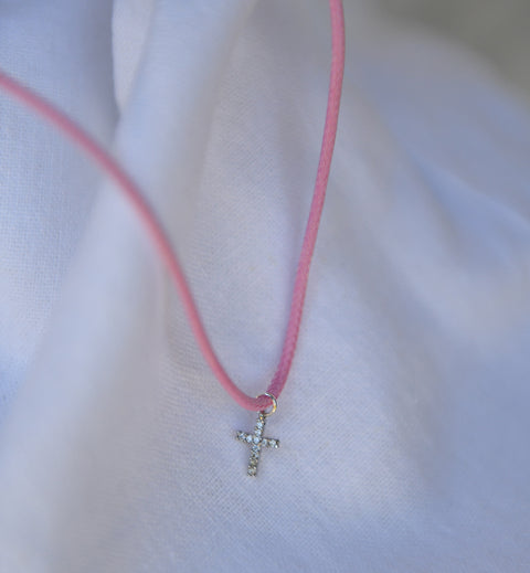 Collar Cruz Circones Plateada Cuerito Rosado