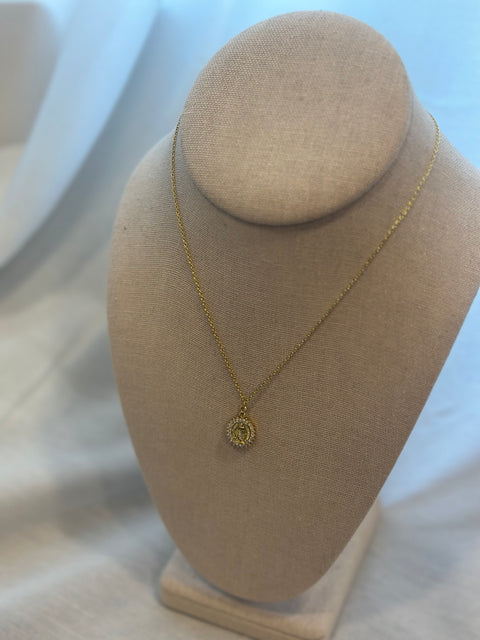 Collar virgen brillantes