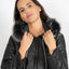 PARKA NEGRA GORRO